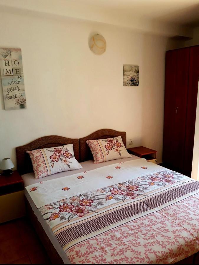 Apartments Teodora Obala Petrovac Ngoại thất bức ảnh