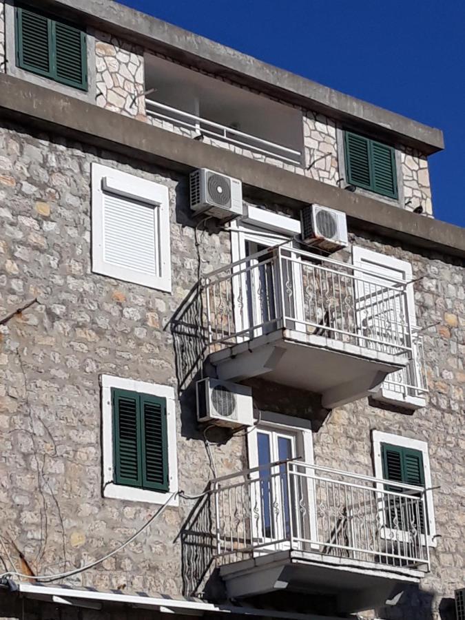 Apartments Teodora Obala Petrovac Ngoại thất bức ảnh