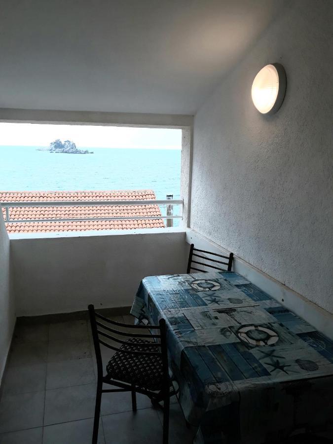Apartments Teodora Obala Petrovac Ngoại thất bức ảnh